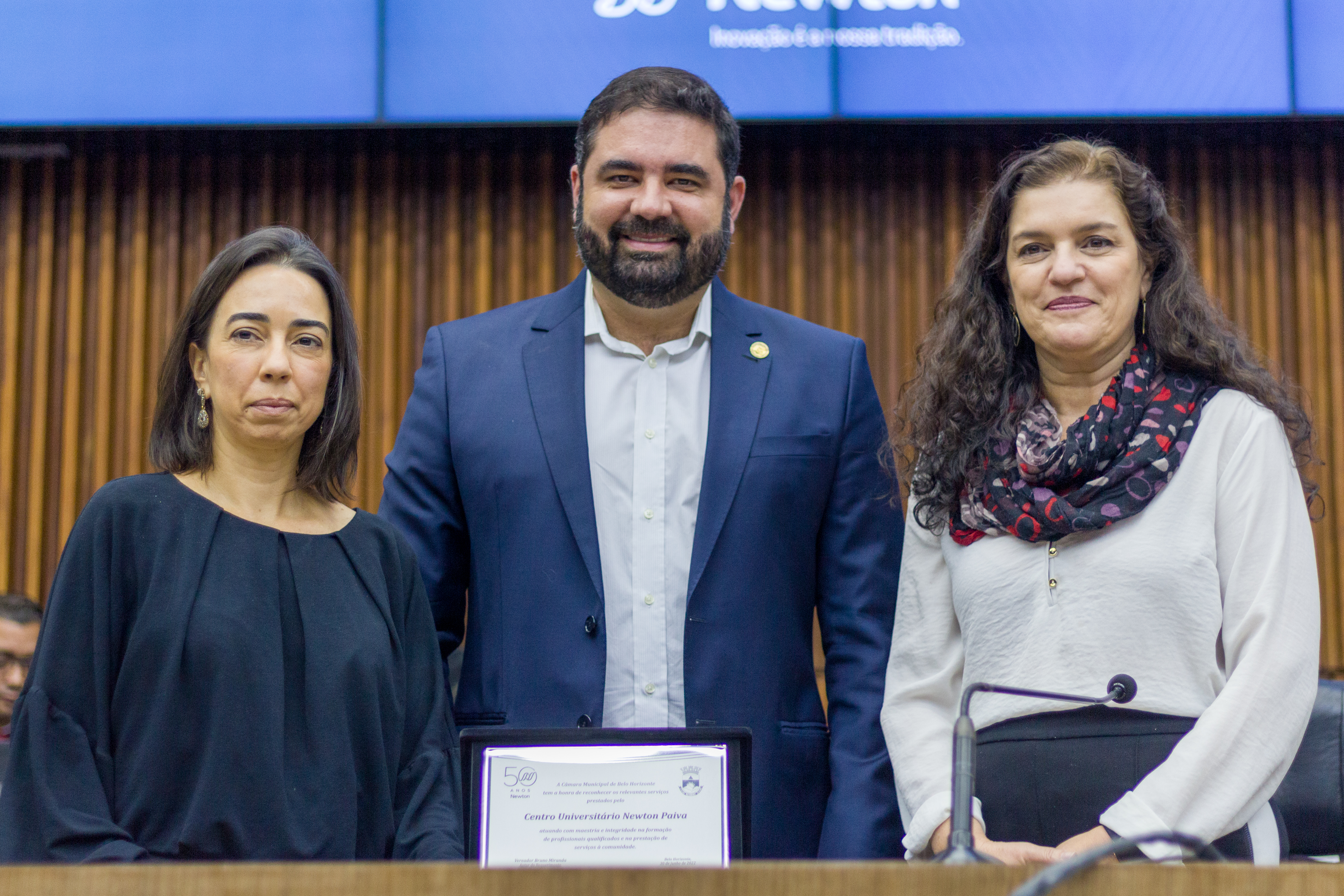 Newton Paiva recebe homenagem da Câmara Municipal de Belo Horizonte